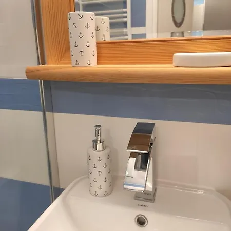 Orion Z Miejscem Parkingowym גדינייה