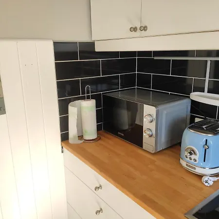 Orion Z Miejscem Parkingowym 아파트 그디니아